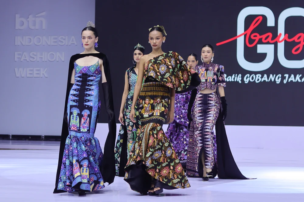 Pameran Swarna Wastra Nusantara Pacu Tren Fesyen Berkelanjutan, Dorong Ekonomi Kreatif