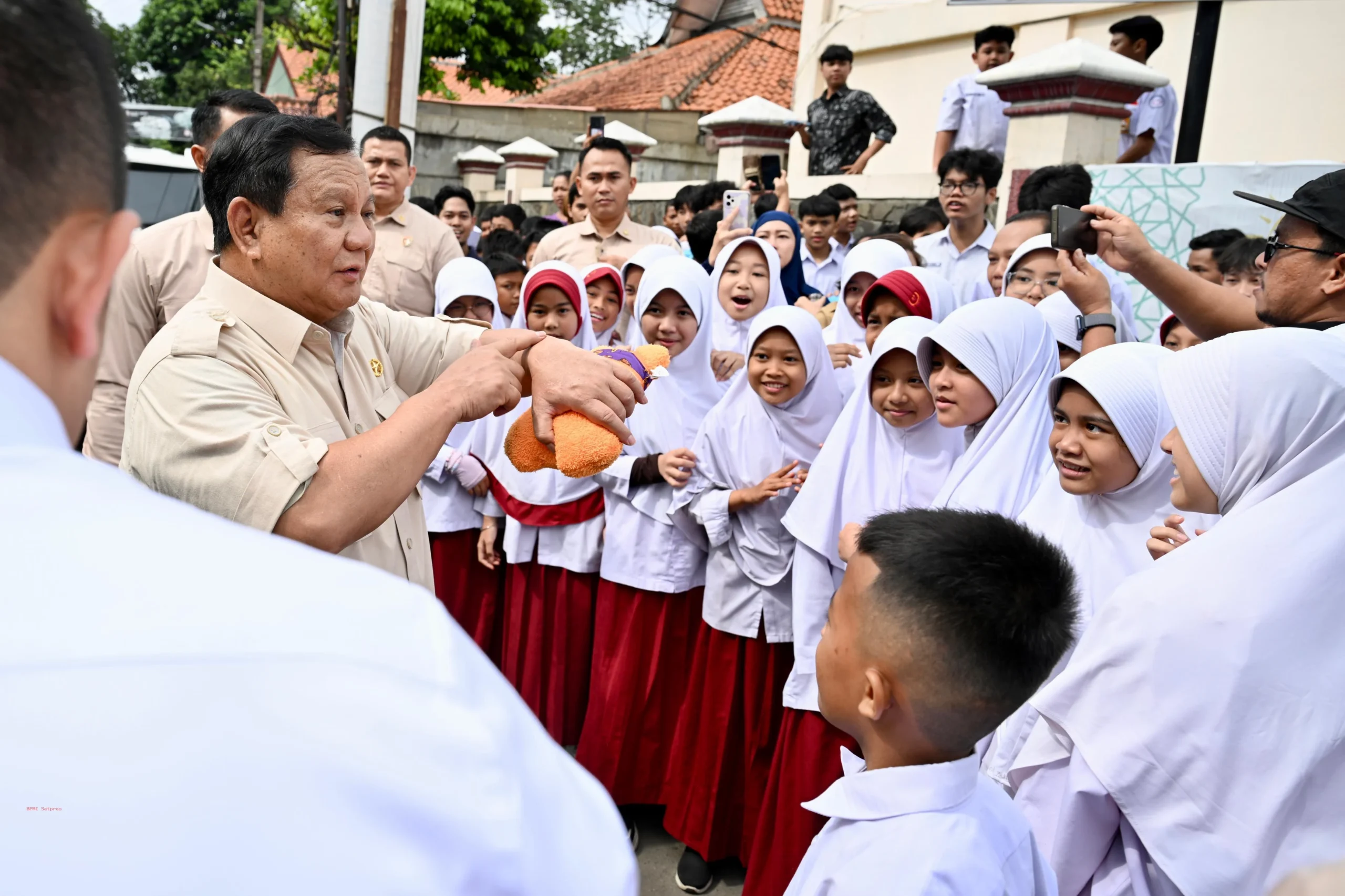 Presiden Prabowo Minta Kepala Daerah Kreatif Siapkan Sekolah Rakyat: Dorong Pemerataan Pendidikan di Bali