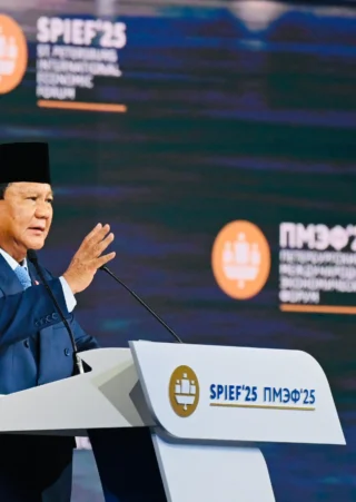 Presiden Prabowo Tegas Sikap Politik Luar Negeri Indonesia di Hadapan Dubes: Komitmen Bebas Aktif