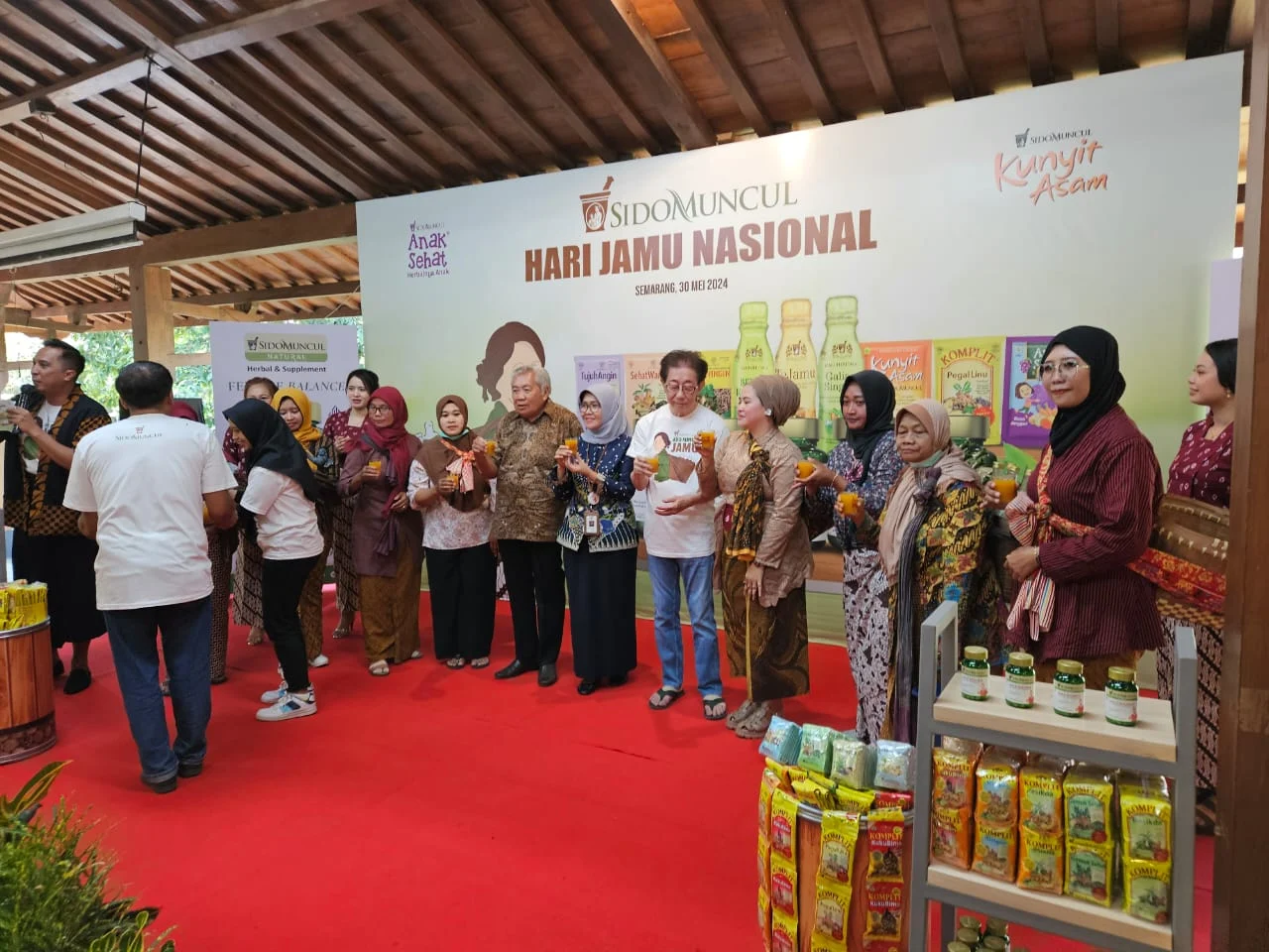 Puncak Hari Jamu Nasional Jadi Sarana Sosialisasikan Hidup Sehat LPP RRI: Ribuan Peserta Antusias Ikuti Fun Run dan Fun Walk