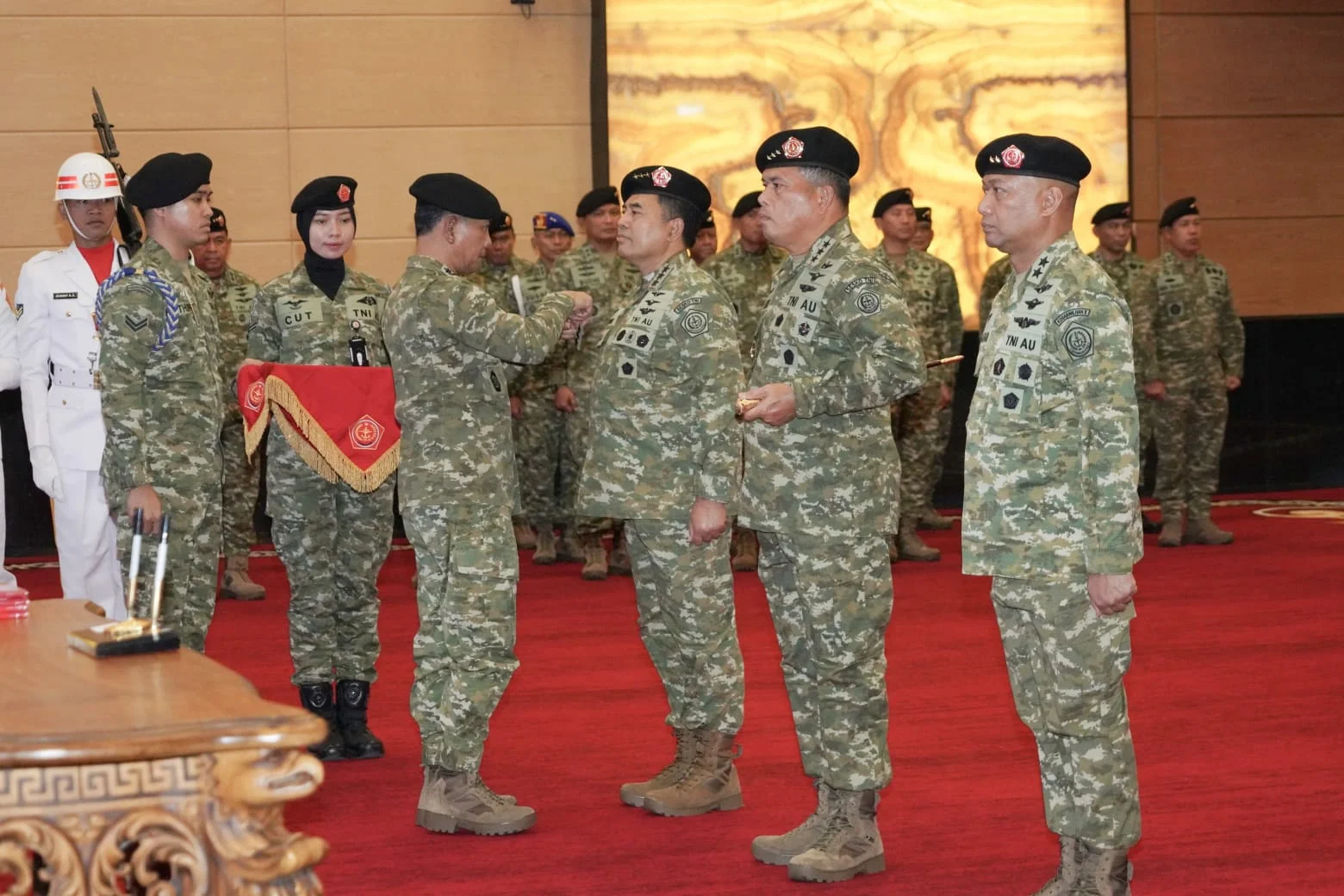 Regenerasi Kepemimpinan TNI Diperkuat Melalui Sertijab Strategis
