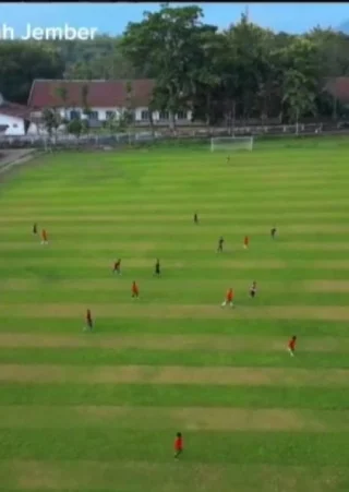 Sekolah Rakyat Jember Bangga Punya Lapangan Sepak Bola Berstandar Internasional