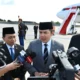 Seskab Teddy Respons Kritik Dino: Biaya Kelebihan LN Ditanggung Presiden