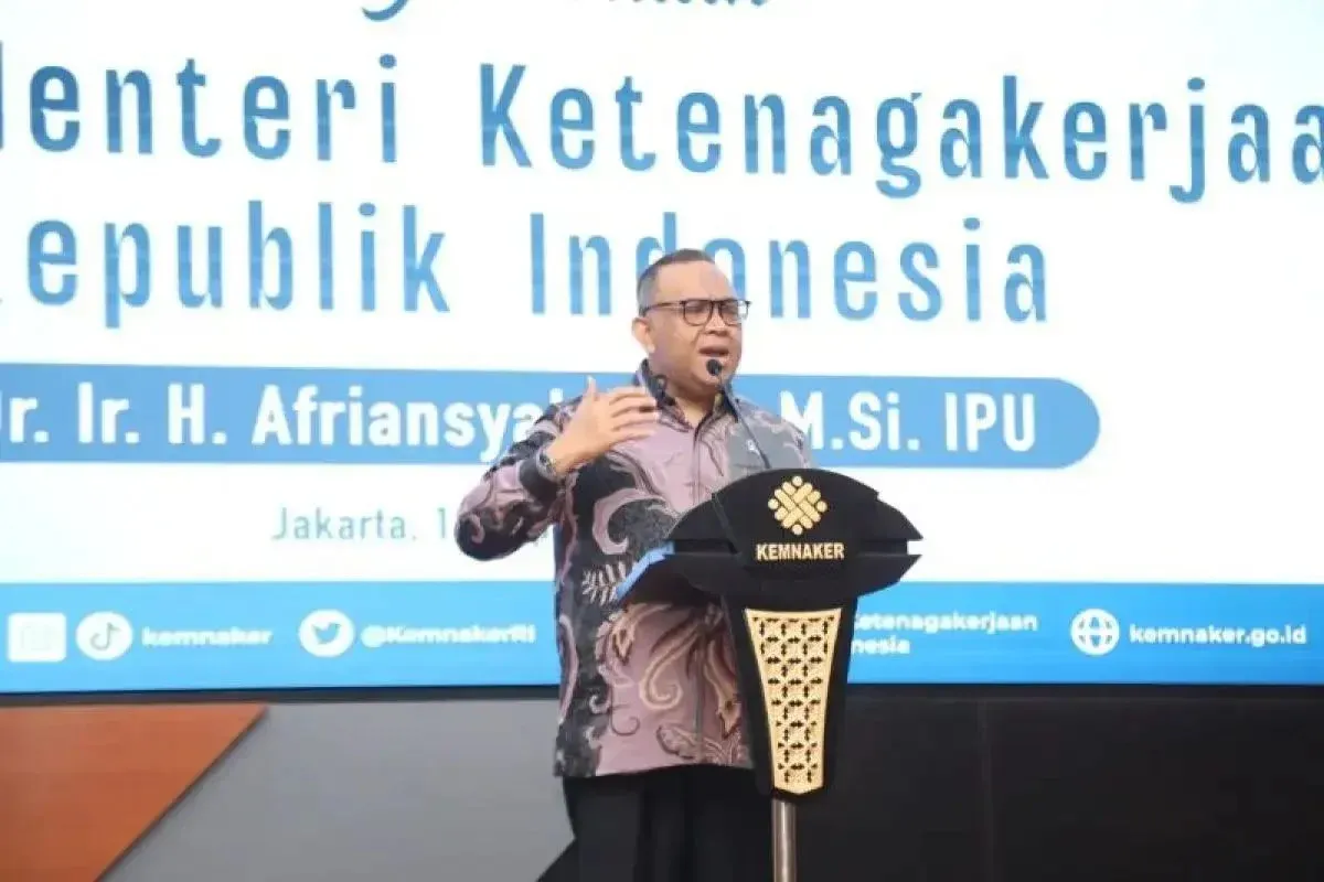 Wamenaker Ajak Serikat Buruh Berkolaborasi dalam Revisi UU Ketenagakerjaan untuk Regulasi yang Lebih Adaptif