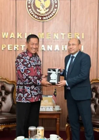 Wamenhan RI Terima Deputy Secretary General Kemhan Malaysia, Perkuat Kerja Sama Pertahanan Strategis