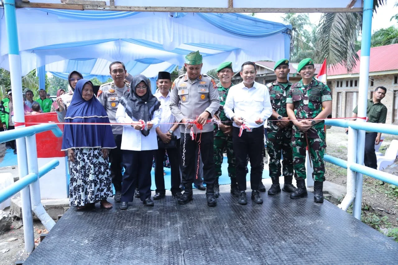 Afni Apresiasi Jembatan Presisi Permudah Akses Warga Merempan Hulu