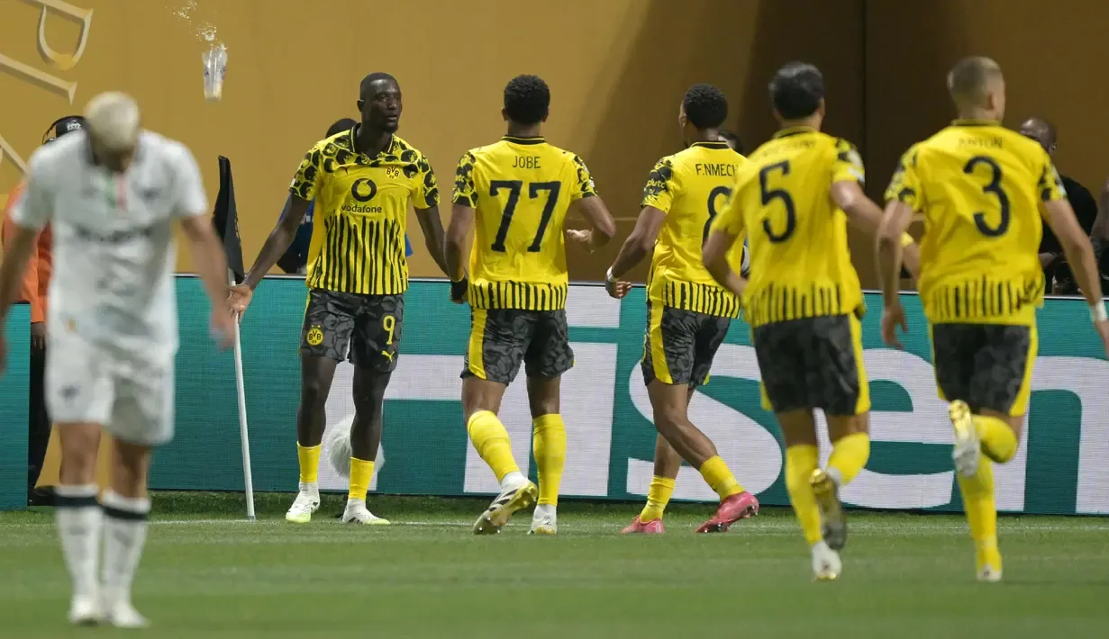 Borussia Dortmund dalam Pusaran Dua Kabar Besar: Wasit Final dan Bidikan Transfer