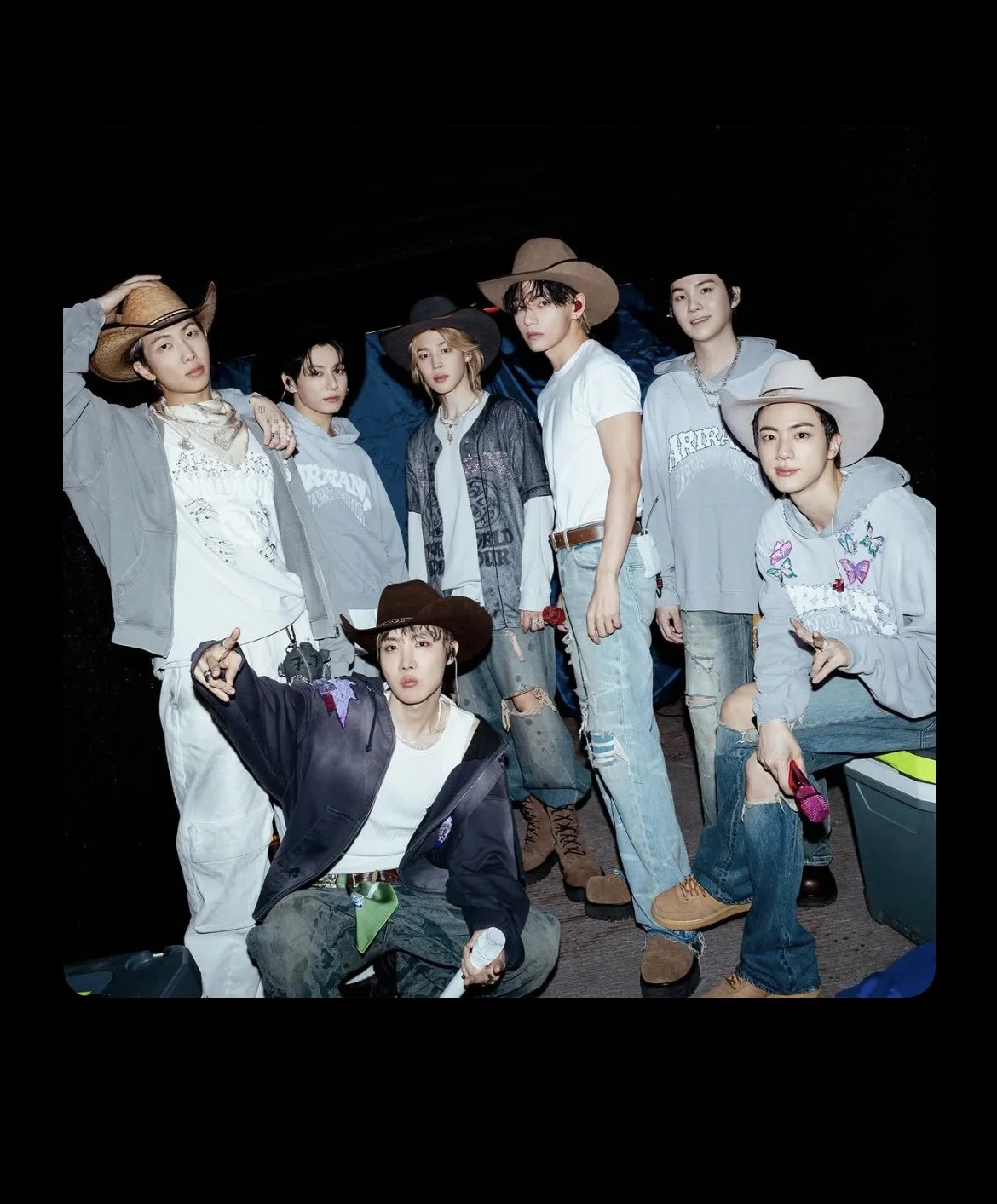 BTS Pecahkan Rekor Pendapatan Bulanan Grup di Billboard Boxscore Top Tours