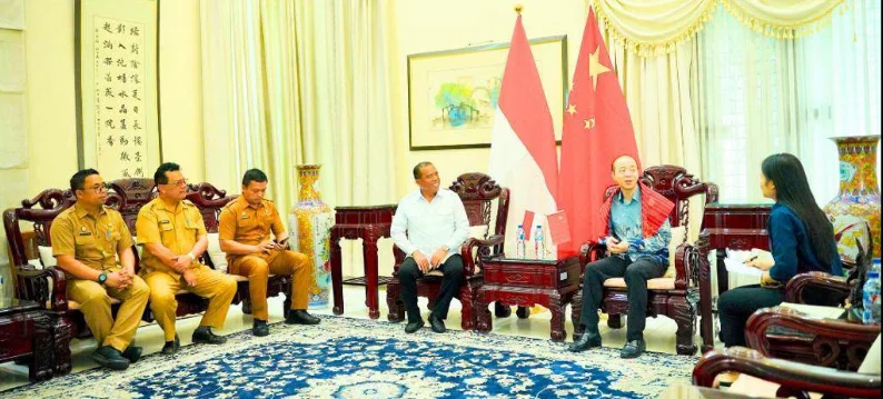 Bupati Karo Bahas Pengembangan Teknologi Pertanian dengan Wakil Konjen Tiongkok