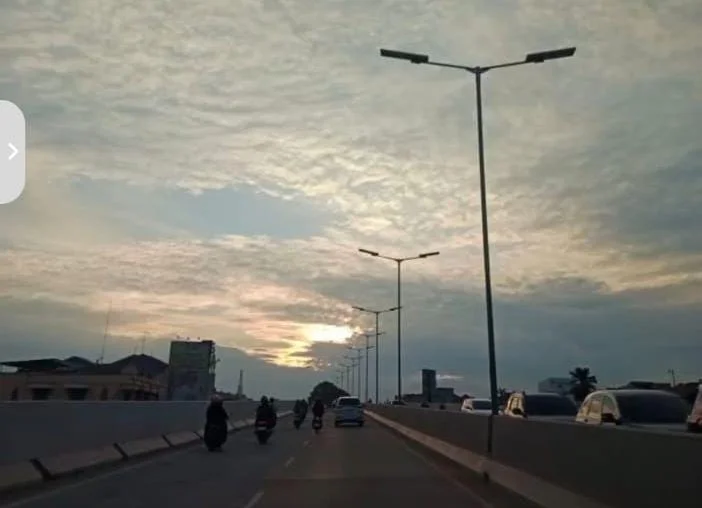 Cuaca Cerah Dominasi Palembang, BMKG Imbau Warga Tetap Waspadai Perubahan Cuaca Mendadak
