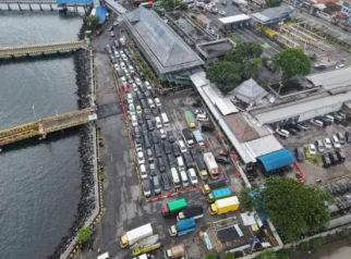 Cuaca Ekstrem Melanda Selat Bali, Begini Langkah ASDP
