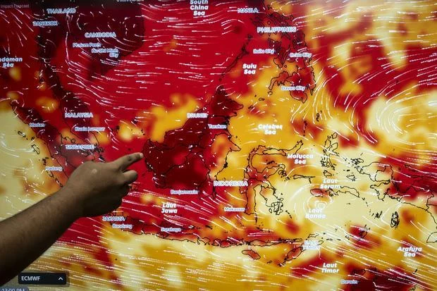 Cuaca Hari Ini Ekstrem: Topan Bavi Terjang Jepang, Gelombang Panas Landa Florida dan Indonesia