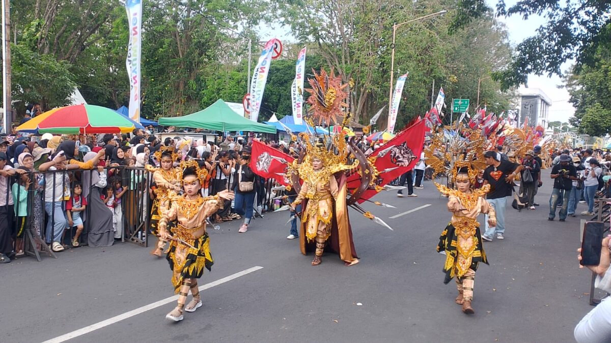 Perpaduan Tradisi dan Fashion Carnival Warnai BEC 2026