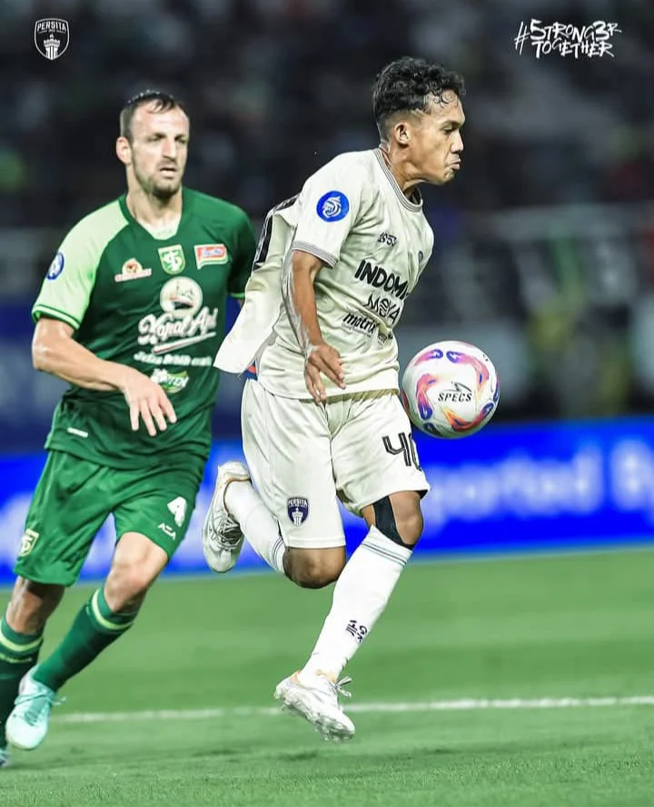 Debut Ciamik Ikhwan Ali Tanamal: Dari Tulehu ke Pangeran Biru, Siap Jadi Motor Serangan Persib