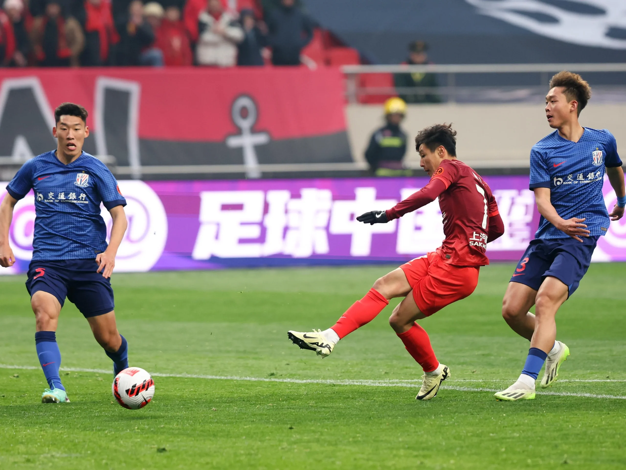 Derby Shanghai: Shanghai Port Hancurkan Shenhua 2-0, Kokoh di Puncak Klasemen
