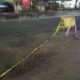 Dipicu Jalan Berpasir, Pemotor Jatuh Terseret