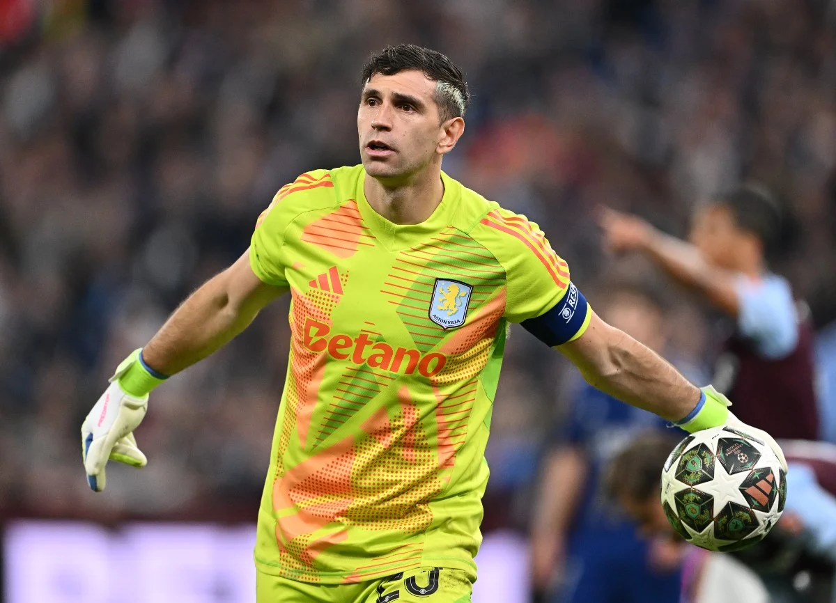 Emiliano Martínez: Pilar Aston Villa yang Tak Tergoyahkan dan Ancaman Baru bagi Inggris