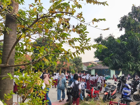 Golkar Kaji Biaya Pendidikan Ideal Rp 18 Juta per Siswa per Tahun, Dana BOS Hanya Rp 900 Ribu