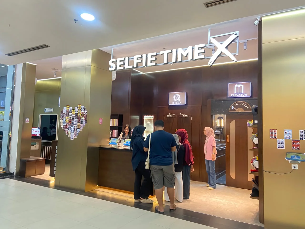 Intip Serunya Tren Photobox Estetik Mandiri di Selfie Time X