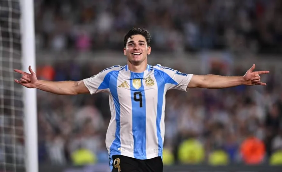 Julian Alvarez di Persimpangan: Bintang Argentina yang Gagal Bersinar di Piala Dunia 2026