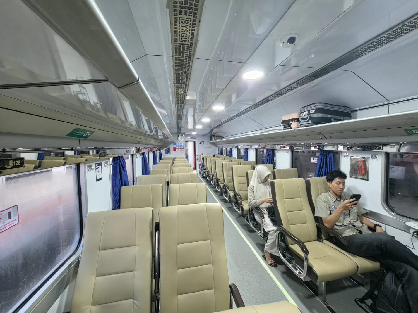 KAI Divre III Palembang Resmi Operasikan Kereta Ekonomi Premium Rajabasa, Tarif Tetap Rp32.000