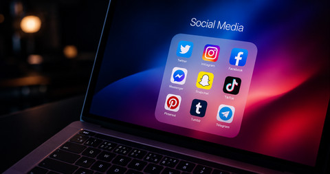 Kalah Bersaing dengan Algoritma Media Sosial, Masih Yakin Sekolah Sudah Cukup?