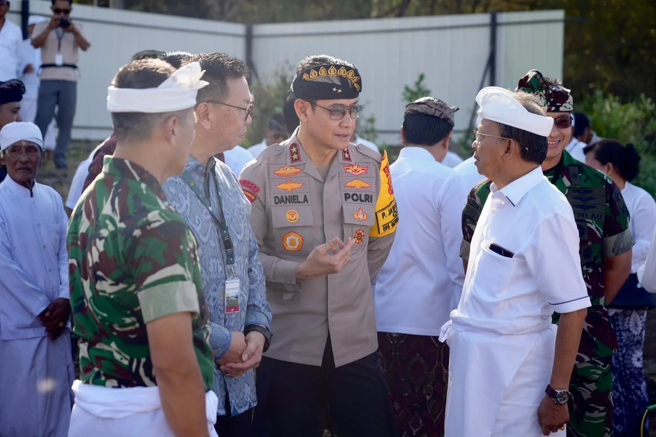 Kapolda Bali Hadiri Peresmian Pembangunan PSEL Desa Pedungan: Langkah Nyata Menuju Bali Hijau dan Berkelanjutan
