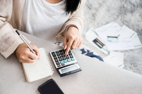 Kenapa Uang Cepat Habis? Waspadai Invisible Spending yang Sering Diabaikan