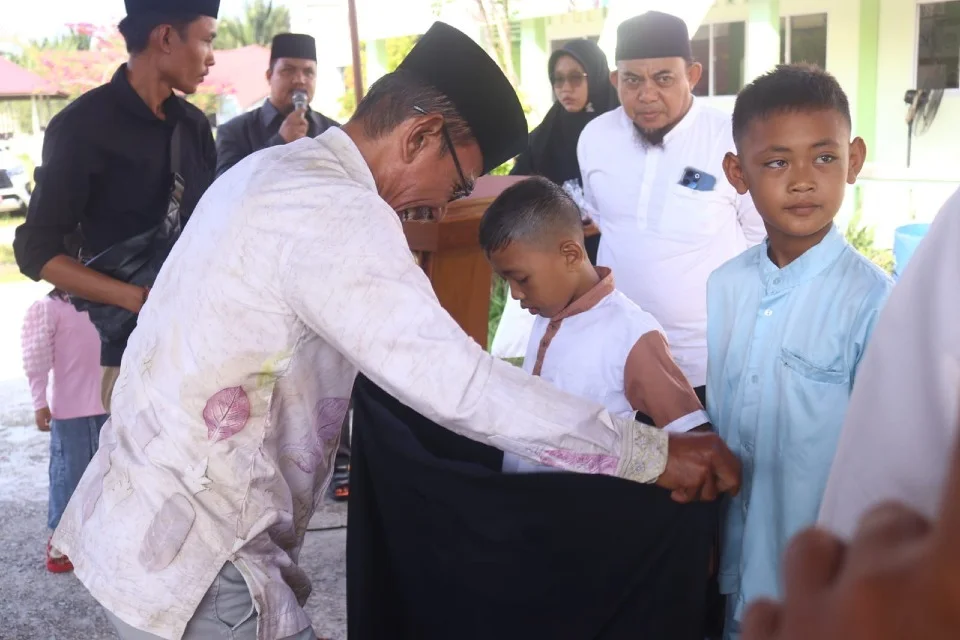 Khitanan Massal Meriah, Puluhan Anak Ikuti Bakti Sosial Bersama