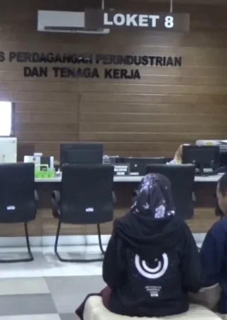 Lonjakan Pencari Kartu Kerja di Ngawi: Dampak Geliat Industri dan Lulusan SMK