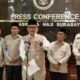 Momen Haru Penutupan Haji 2026: Menhaj Lepas Rompi Petugas dan Sujud Syukur
