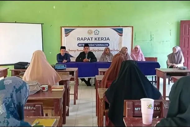 MTs Aqidatunnajin Evaluasi Kinerja dan Susun Strategi Tingkatkan Mutu Pendidikan