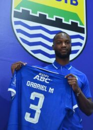 Nomor Punggung 2 di Persib Dimiliki Eliano Reijnders, Tidak Ada Alasan Khusus Gabriel Mutombo Pilih Angka 3