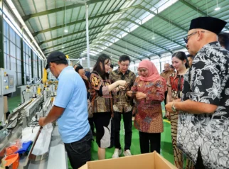 Pabrik Kaleng Rp200 Miliar Resmi Beroperasi di Banyuwangi, Dorong Hilirisasi Perikanan Nasional