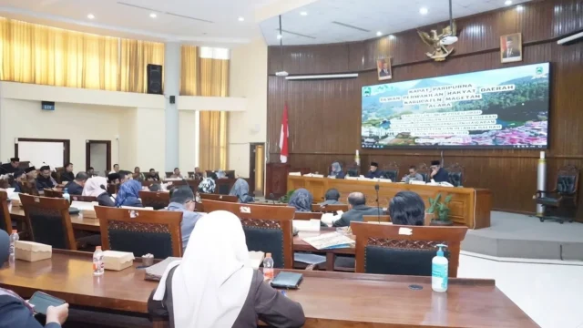 Paripurna APBD TA 2025, DPRD Soroti SiLPA dan Tindak Lanjut Temuan BPK