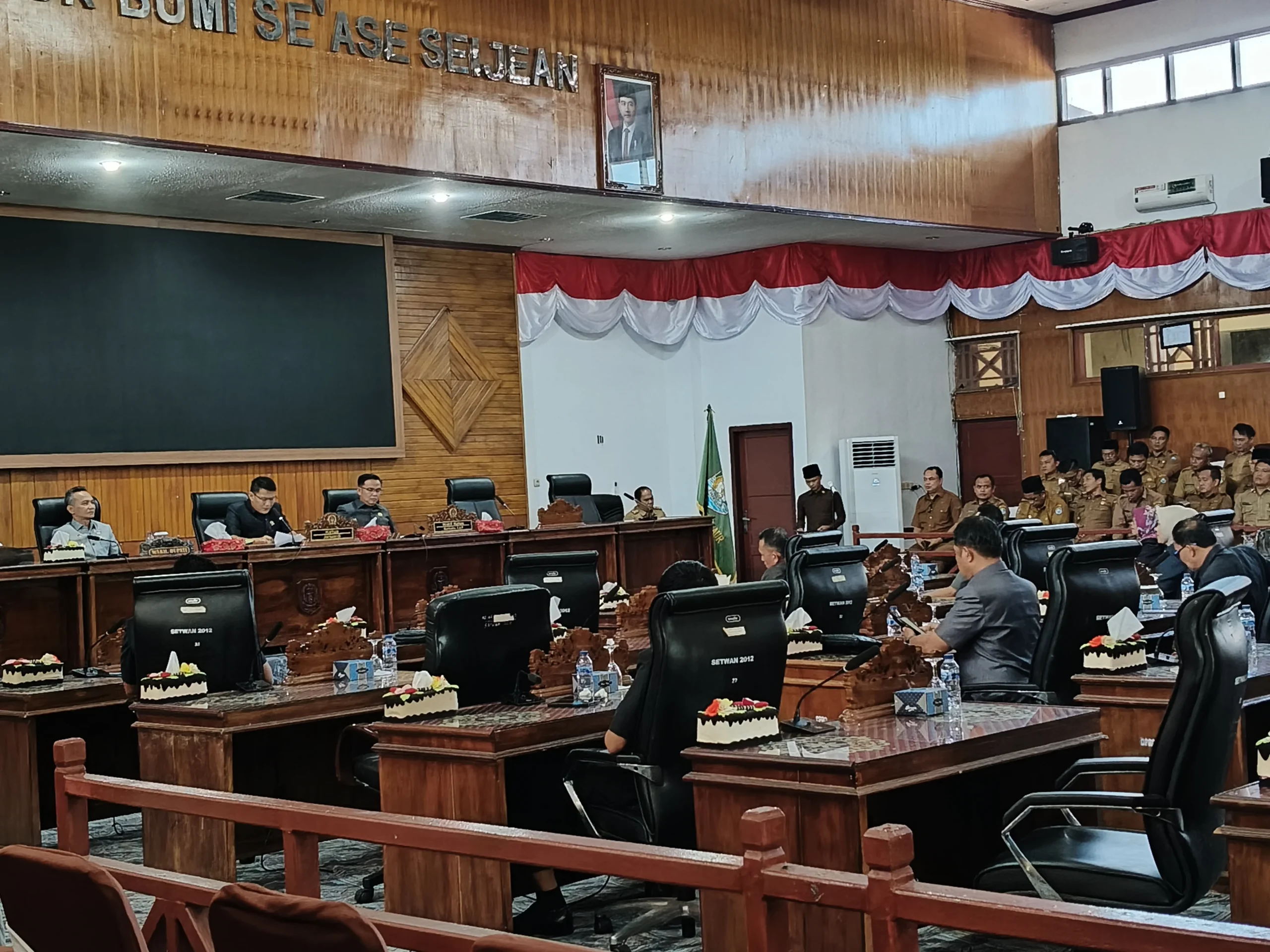 Paripurna DPRD Kaur Soroti Raperda APBD 2025: Optimalisasi PAD Jadi Catatan Kritis