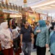 Pastikan Produk Kerajinan Diminati, Ketua Dekranasda Aceh Tinjau Stand di Makassar