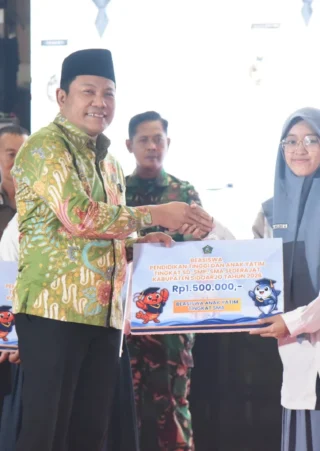 Pemkab Sidoarjo Luncurkan 4.000 Beasiswa, Tekan Putus Sekolah