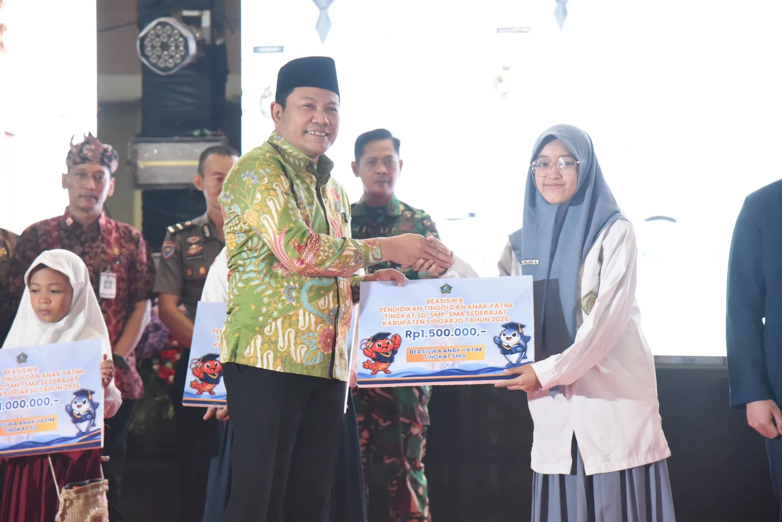 Pemkab Sidoarjo Luncurkan 4.000 Beasiswa, Tekan Putus Sekolah