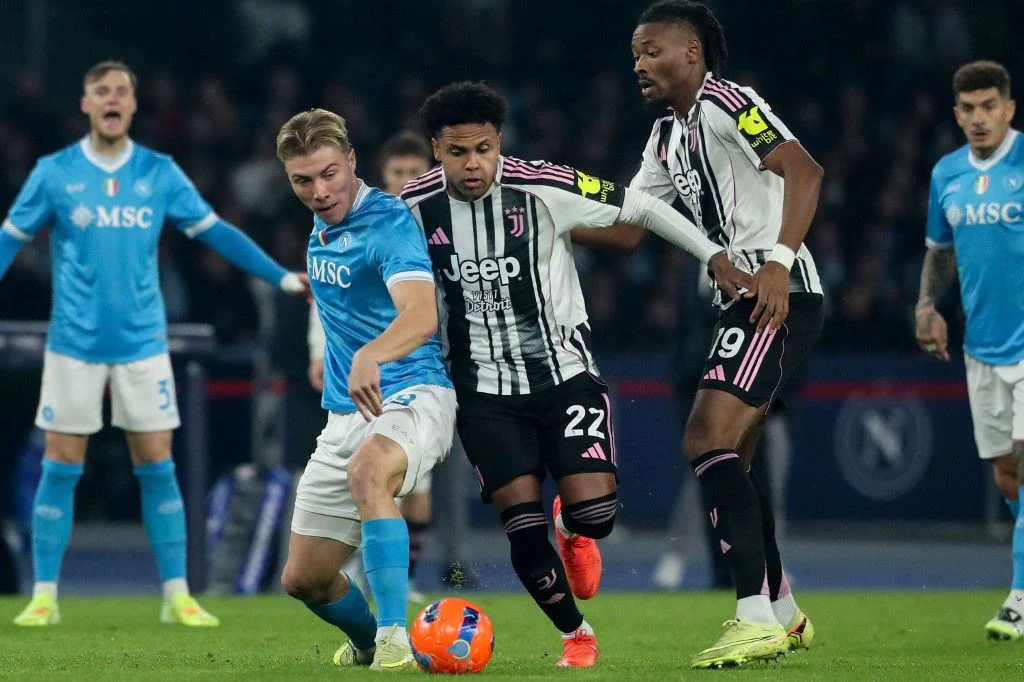 Persaingan Sengit Juventus dan Napoli: Kenangan Conte dan Ferrara
