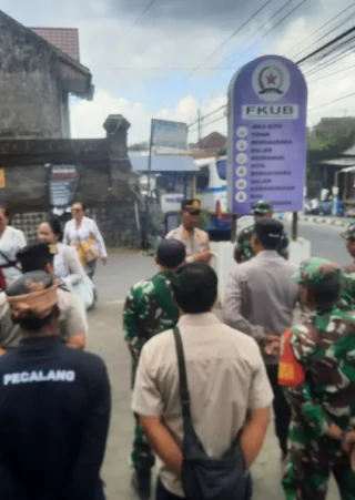 Piodalan Umat Hindu di Lumajang Berlangsung Aman Lancar