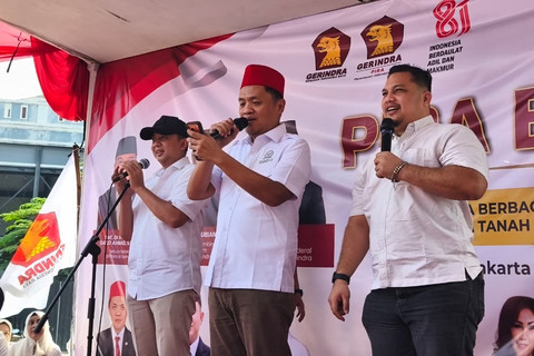 PIRA Gerindra Bagikan 1.450 Paket Sembako dan Santuni 200 Anak Yatim di Jakarta Timur