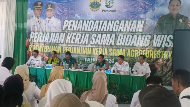 PKS Agroforestri Kopi 2026, Perhutani Serahkan Ratusan Hektare Lahan untuk Petani