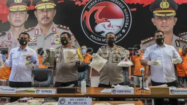Polda Metro Jaya Gencar Ungkap Kasus Besar: Dari Penistaan Agama hingga Korupsi dan Narkoba