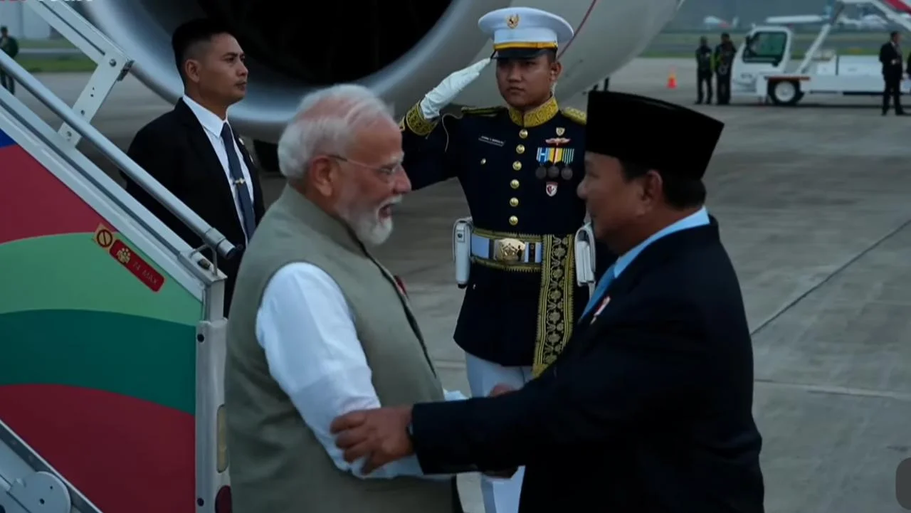 Presiden Prabowo Sambut Langsung Kedatangan PM India di Halim Perdanakusuma: Tonggak Baru Hubungan Bilateral RI-India