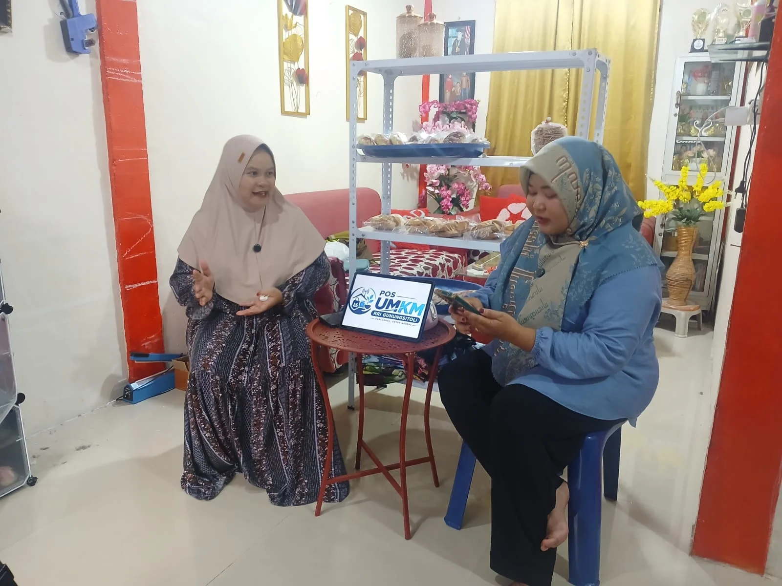 Produksi 900 Bolu Ikan Perhari, Usaha Arni Syam Maju Pesat