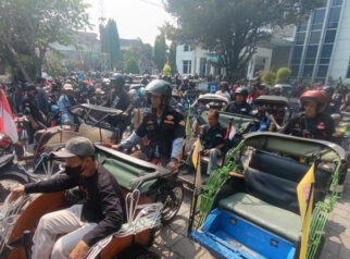 Ratusan Sopir Bentor Desak Penundaan Malioboro Full Pedestrian