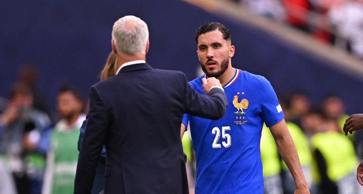Rayan Cherki Berseteru dengan Deschamps di Laga Perpisahan yang Memalukan