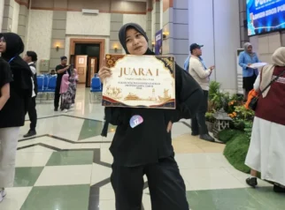 Rofiqotul Ummah: Mahasiswa PGSD UPI Sumenep Raih Juara 1 Baca Puisi di Peksimida Jatim 2026