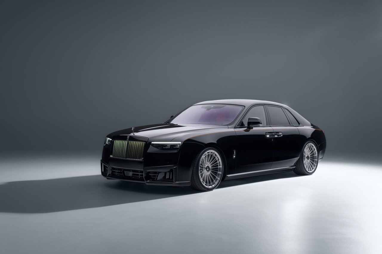 Rolls-Royce Black Badge Ghost Series II Karya Spofec: Perpaduan Kemewahan dan Performa yang Mengguncang Industri Otomotif